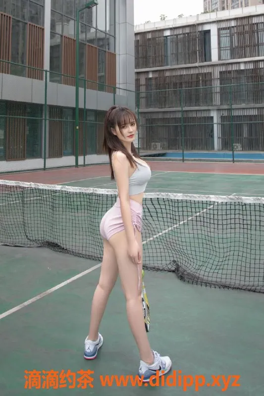 重庆楼凤-江北机场附近自营妹子渝雨，24岁C杯全套服务