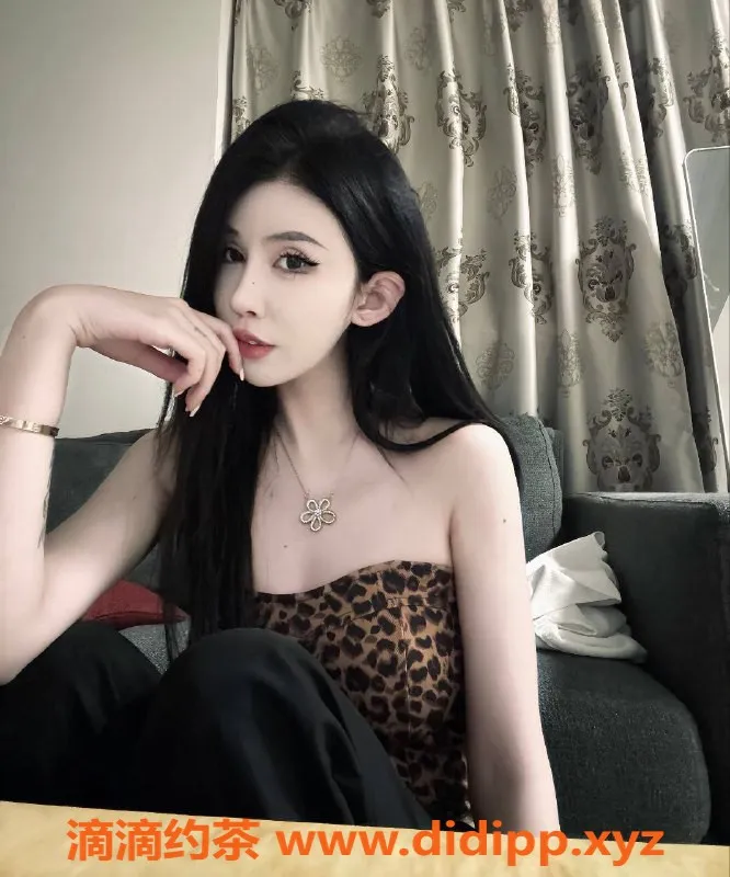 杭州上门服务-20岁一楠，171cm嫩妹，千元上门服务