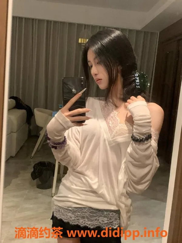 杭州楼凤-165cm大一学生，声音甜美，陪浴角色扮演，价格合理