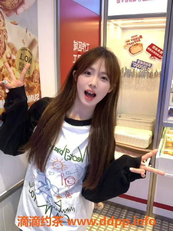 杭州上门服务资源信息,林若琪，18岁学生，165cm，C杯，夜间上门服务