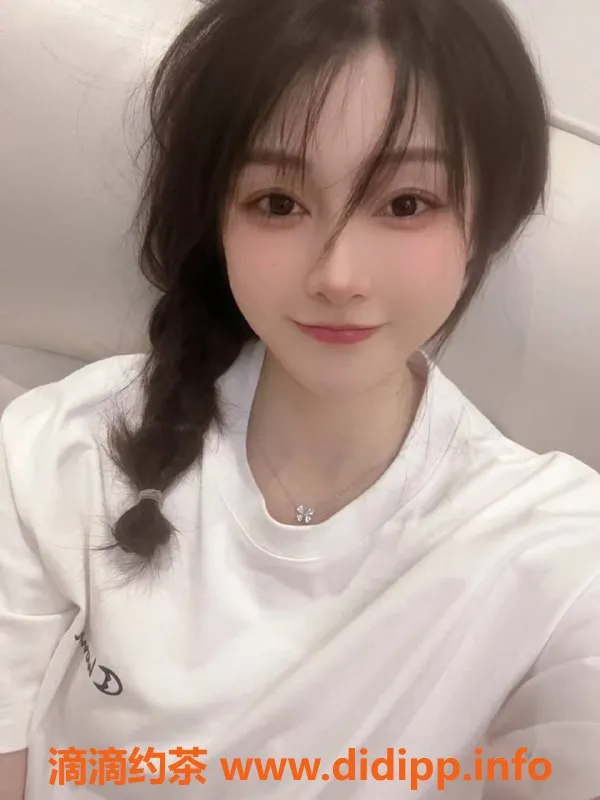 昆明楼凤-官渡区悠悠，600元P，900元PP，视频验证