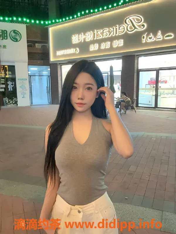 杭州上门服务-杭州拱墅区小贝，19岁34C嫩妹，800元上门服务