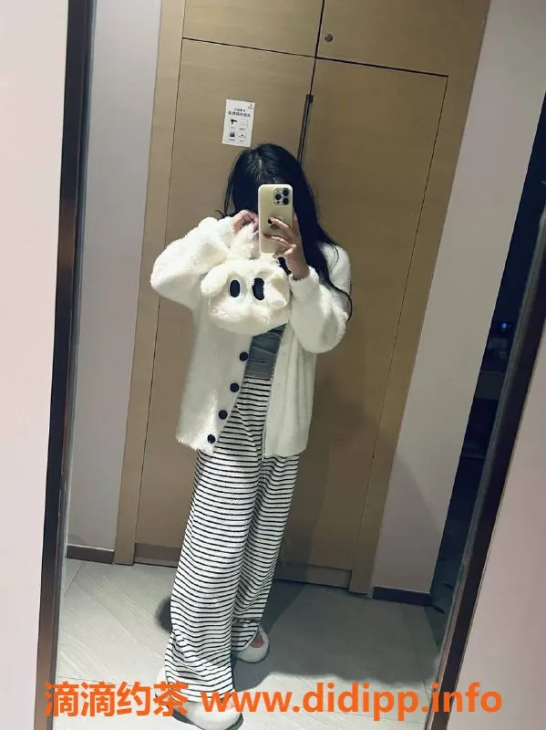 成都楼凤-成都新人六筒，160cm，102斤，600元服务体验