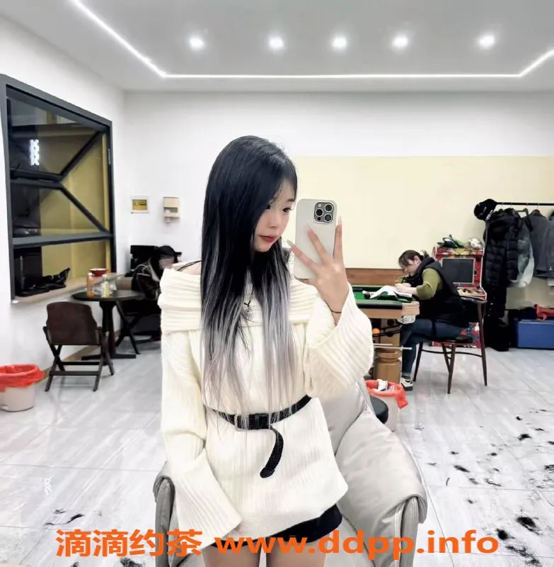 成都楼凤-15岁新人五筒 胸围D 600元独享服务