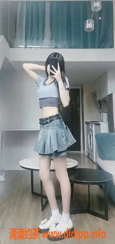 成都楼凤-成都白菜，17岁163高、80体重，600元一次！