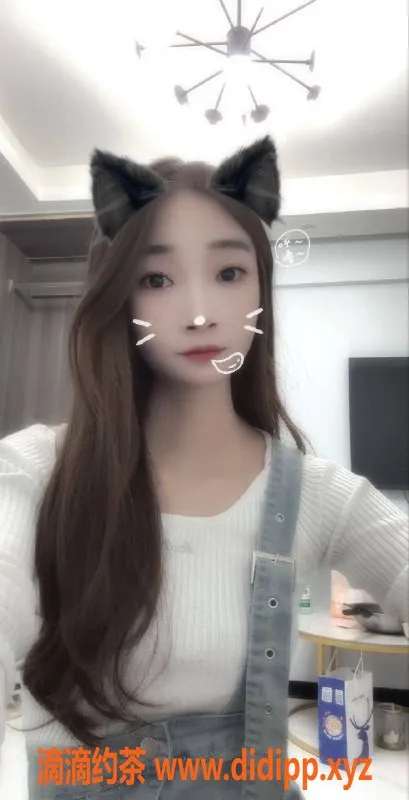 广州楼凤资源信息,天河甜妹，700元可约，视频验证御姐！