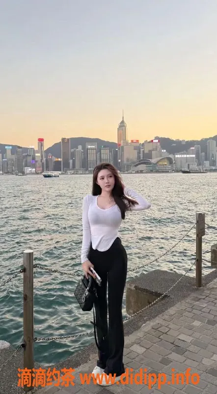 北京楼凤-贵州可爱女孩粥粥，168cm天然D，服务优质