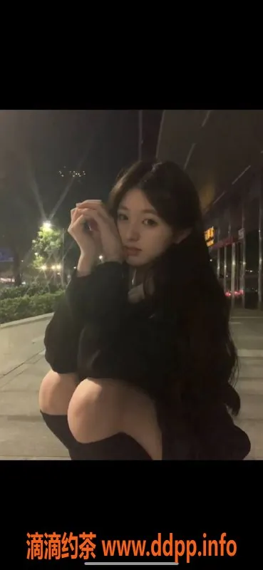 杭州楼凤-灵曦儿，20岁学生，165cm胸围C，下沙特惠服务