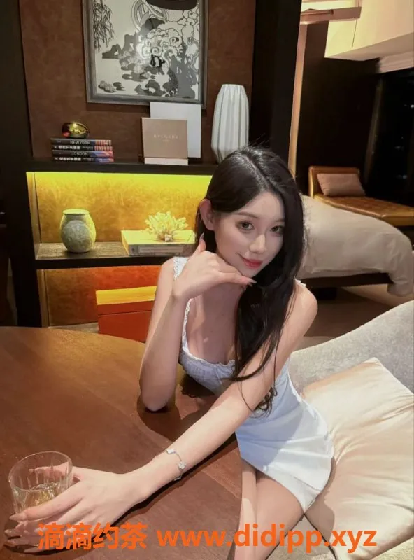 北京楼凤-朝阳美羊羊，172cm长腿妹子，夜总会上门服务