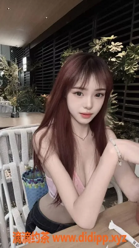 东莞楼凤-温柔可人的小雅，80斤，服务超赞！