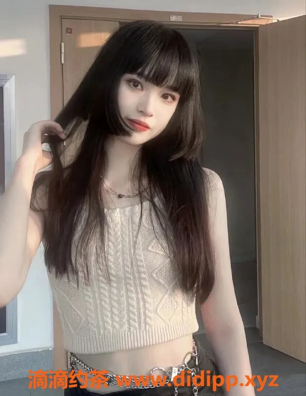 厦门楼凤-集美区咪咪，700元胸推服务，69技艺超棒！