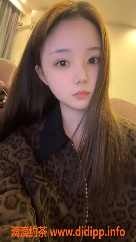 武汉楼凤-洪山区小白白，600p服务超值体验