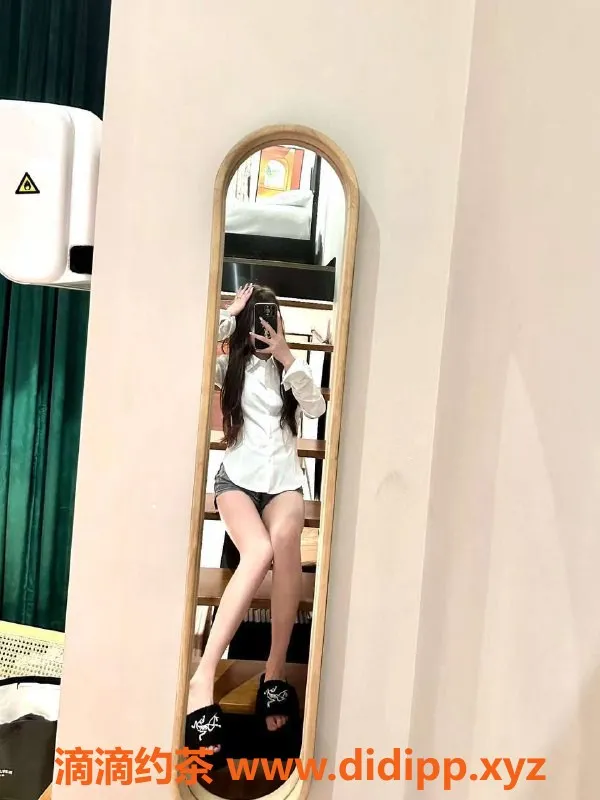 成都楼凤-成华区莹莹，御姐态度车，课时费8p