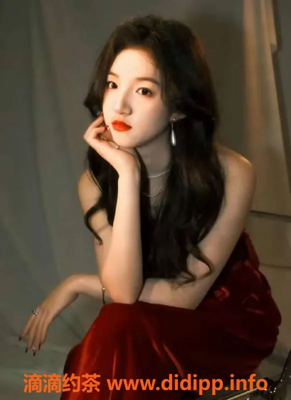 成都楼凤资源信息,武侯区嫩妹七七，课时费6p，服务态度超棒！