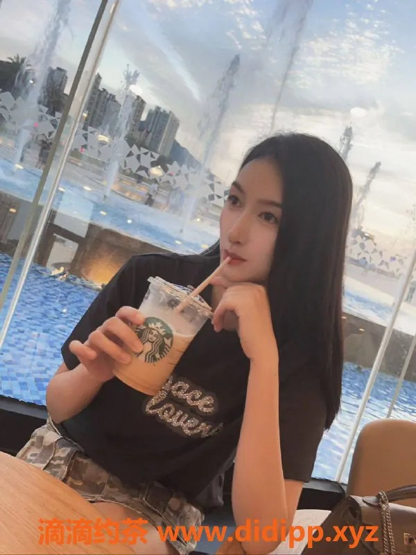 厦门楼凤-厦门思明区CC，171cm/55kg，34B，服务多样