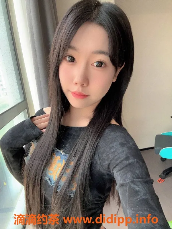 杭州楼凤-拱墅嫩妹小贝，800元享舌吻服务