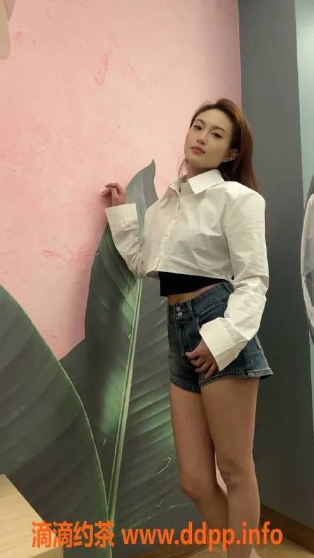 广州楼凤-海珠御姐精灵，700起价，体验舌吻与69p