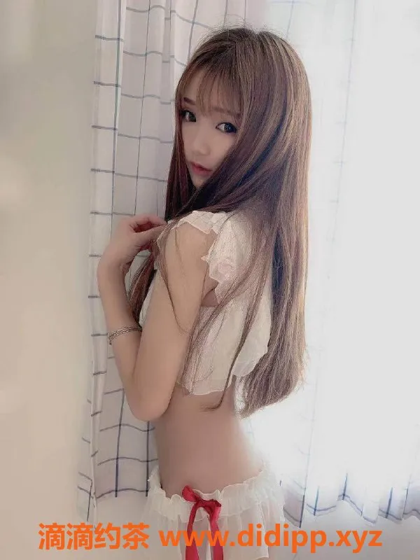 广州楼凤资源信息,佛山柚子嫩妹，5P鸳鸯浴尽享欢愉