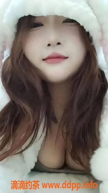 杭州楼凤-上城雨晴同学 🌹 18岁 C杯 体重55斤 服务多样