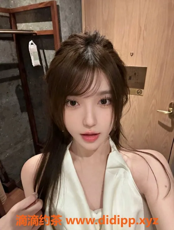 武汉spa会所-武汉可乐93会所，零零后学生妹全场服务