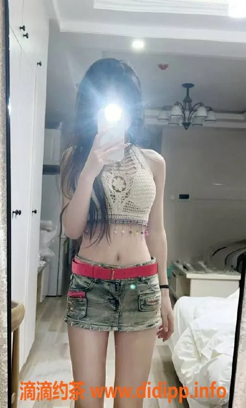 长沙楼凤-雨花区玲珑，19岁162cm，700起服务