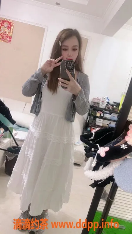 成都上门服务-火车南站少妇葡萄，性价比高，服务超棒！