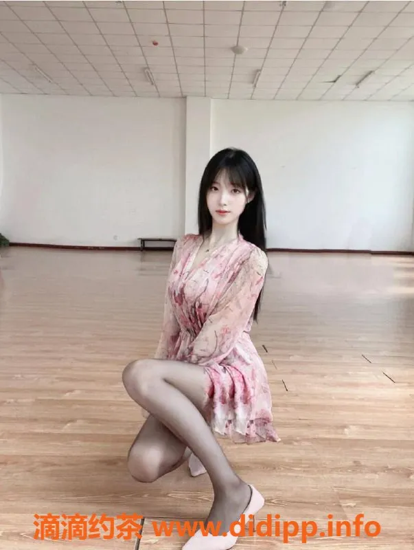 杭州楼凤资源信息,洛伊大二学生，168cm身高，约会仅需1500元