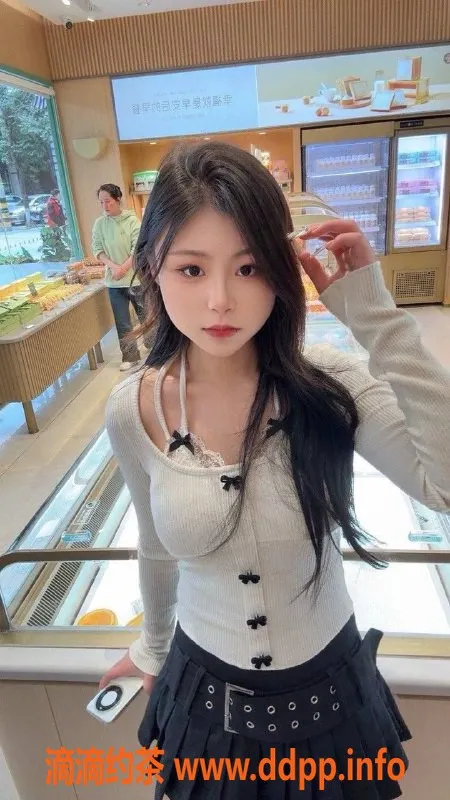 成都楼凤-红牌楼晓琪，性价比高的6p嫩妹车