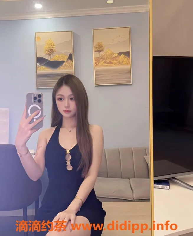 杭州楼凤-拱墅柒柒：天然御姐，颜值超赞，69互舔服务