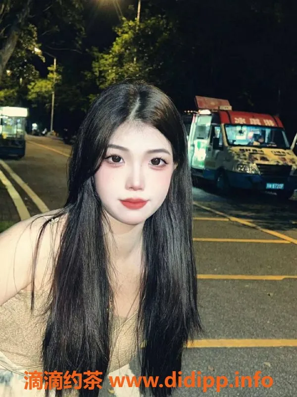 广州楼凤-天河嫩妹奶泡，鸳鸯浴6P豪华体验