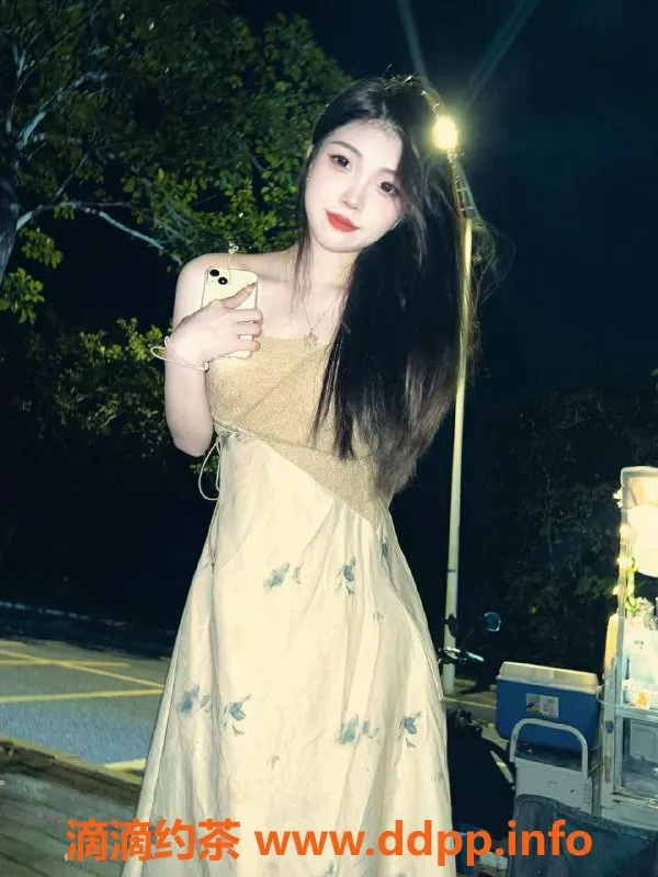 广州楼凤-天河嫩妹奶泡，鸳鸯浴6P豪华体验