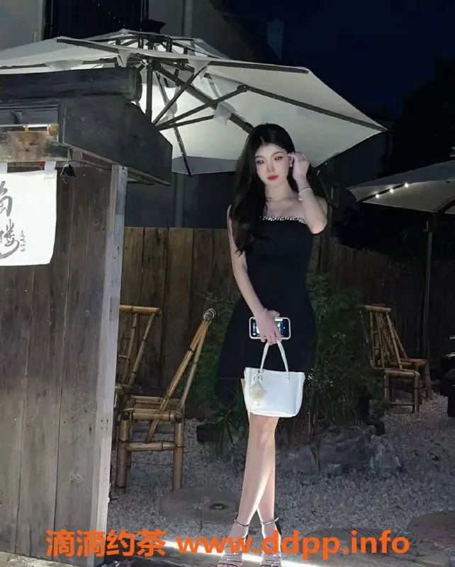 广州楼凤-天河嫩妹奶泡，鸳鸯浴6P豪华体验