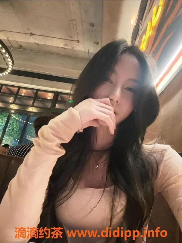 广州楼凤资源信息,天河许纯美：大胸御姐，7P鸳鸯浴等你体验！