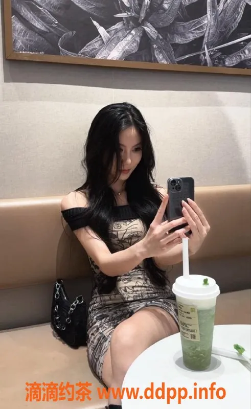 广州楼凤-天河许纯美：大胸御姐，7P鸳鸯浴等你体验！