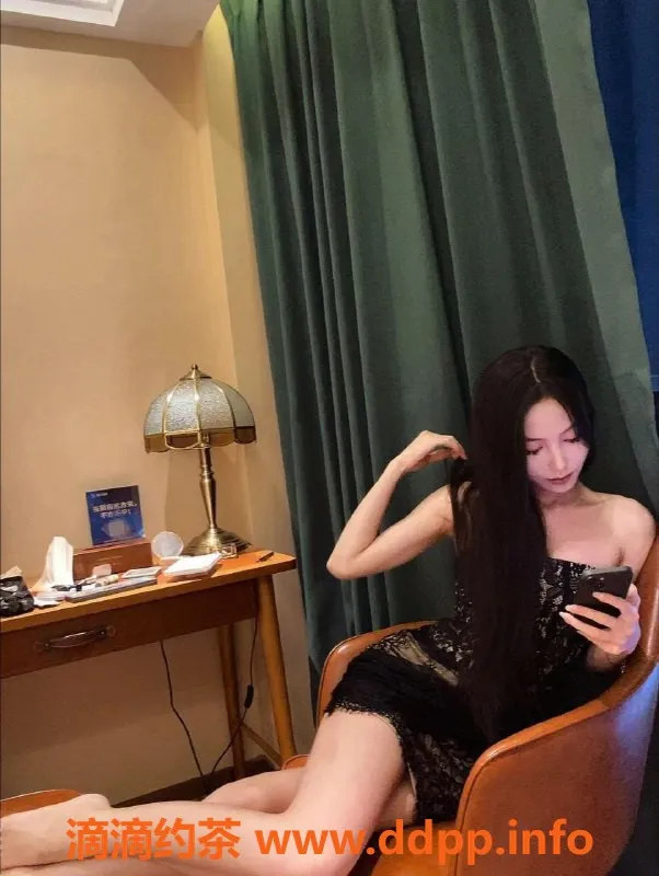 广州楼凤-天河许纯美：大胸御姐，7P鸳鸯浴等你体验！