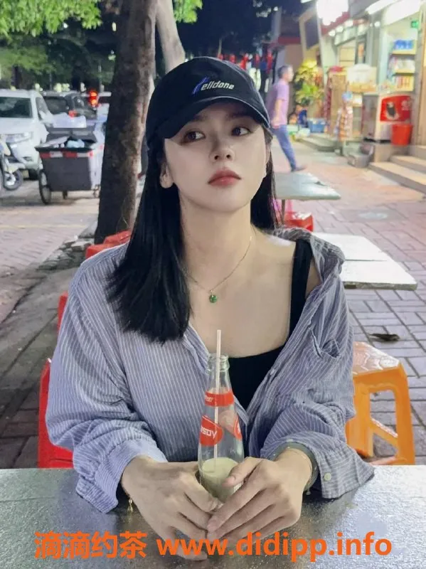 广州楼凤资源信息,海珠御姐小莱，7P鸳鸯浴享受大胸服务