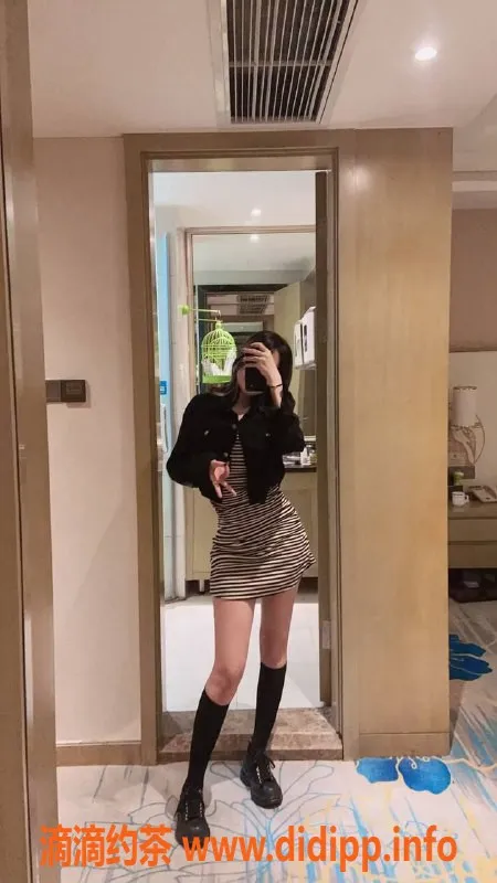 厦门楼凤-湖里嫩妹欣欣，22岁天然大胸陪浴按摩