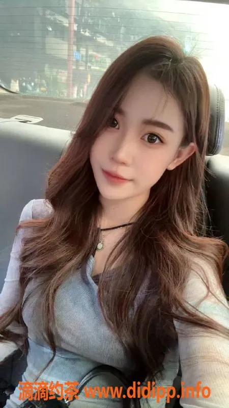 厦门楼凤资源信息,湖里嫩妹欣欣，22岁天然大胸陪浴按摩