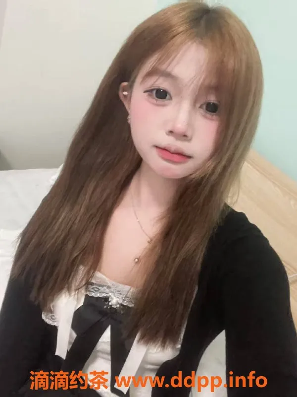 广州楼凤-番禺嫩妹君君，700元一次服务