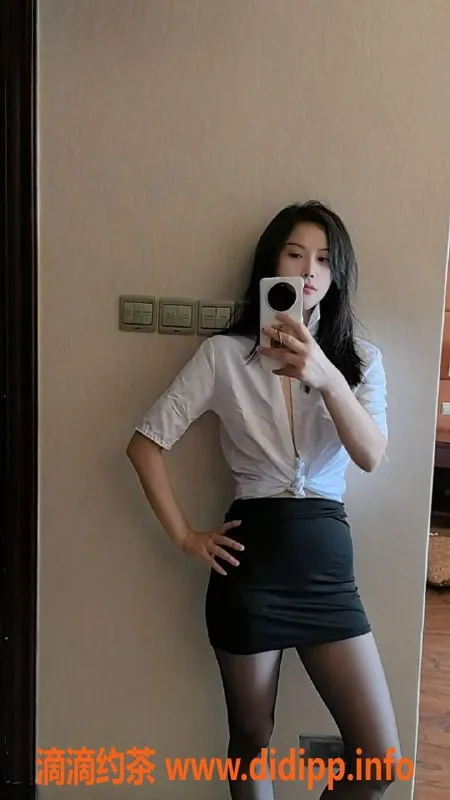 杭州楼凤-26岁乔一，身高168，胸围B，超值服务等你体验