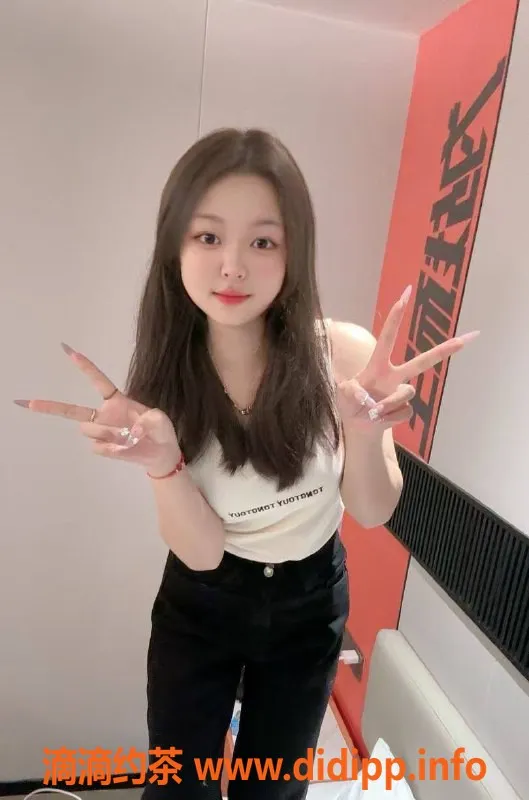 广州楼凤-天河嫩妹苒苒，视频验证，600元一小时