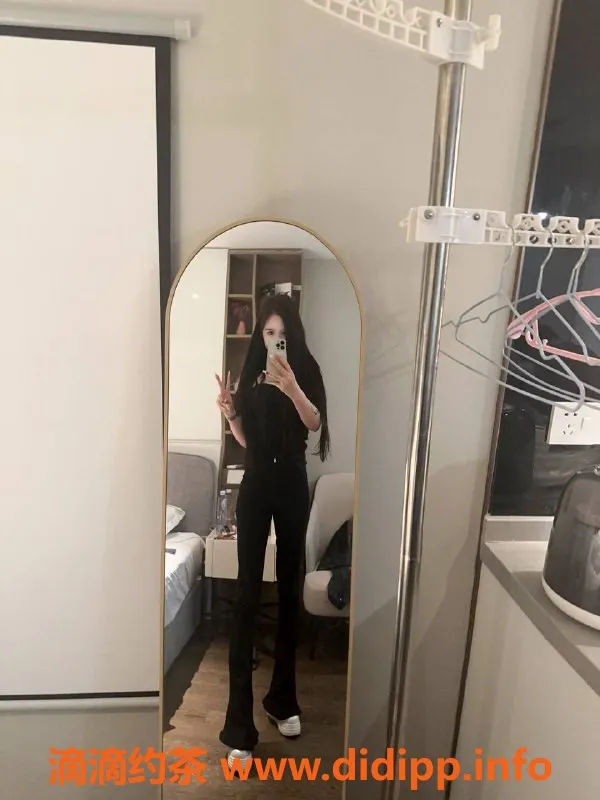 杭州楼凤-上城艺名爱丽丝，课费1000元，御姐服务畅享