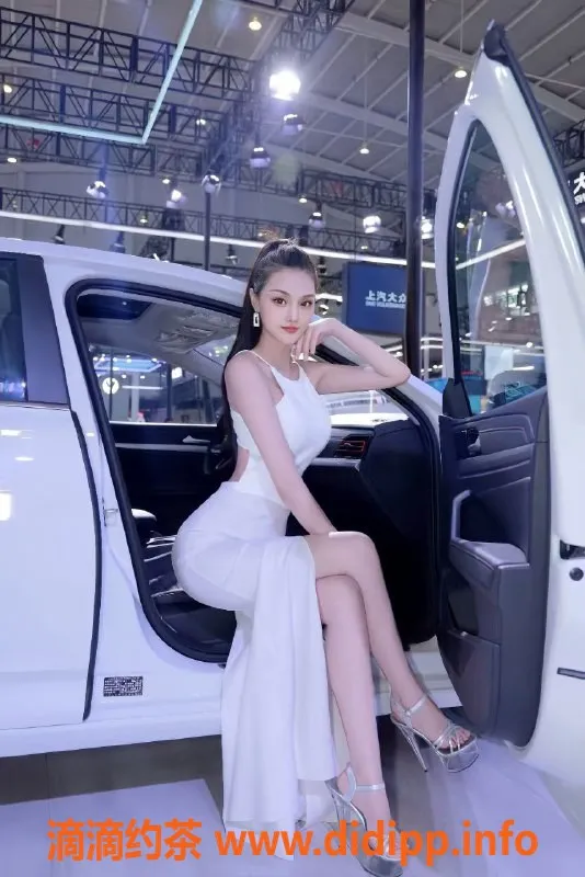 广州楼凤资源信息,天河御姐安梦，14P大长腿魅力四射