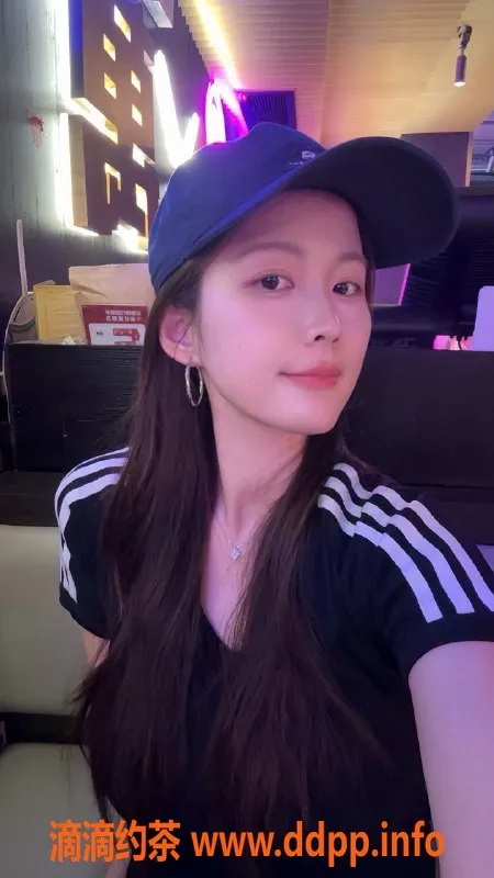 广州楼凤-天河嫩妹沐沐，鸳鸯浴，课费6P