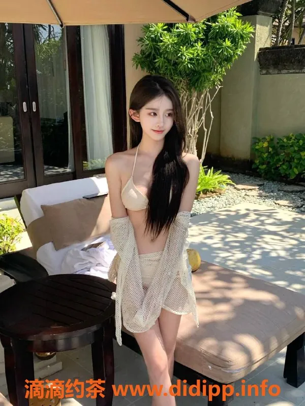 杭州楼凤-19岁甜美女神，163cm C罩杯，私聊兼职服务