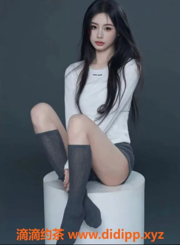 广州楼凤-天河御姐狂野，SM大胸夜课12P等你体验！