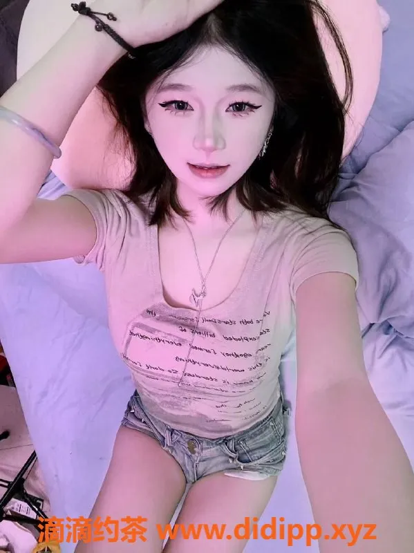 成都楼凤-成华区玲玲，160cm白虎少女，甜美亲密体验