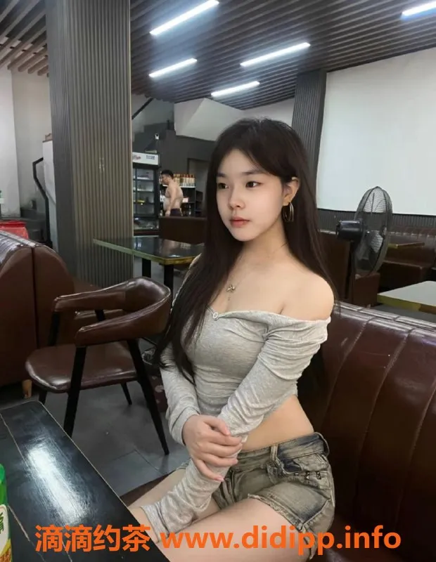 深圳楼凤-南山雨琦，私聊验证，乐享无限魅力！