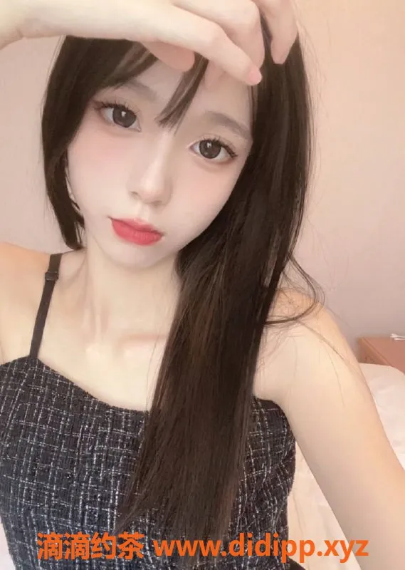 广州楼凤-天河小豆包，嫩妹大长腿，7P鸳鸯浴