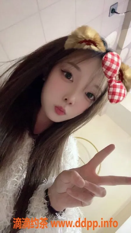 广州楼凤资源信息,天河嫩妹小雅，体验鸳鸯浴乐趣